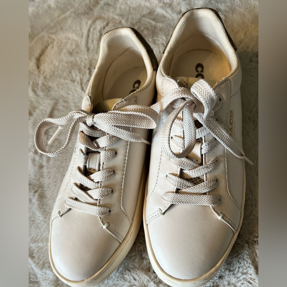 Coach White Leather Signature Heel Low-Top Sneakers 6.5